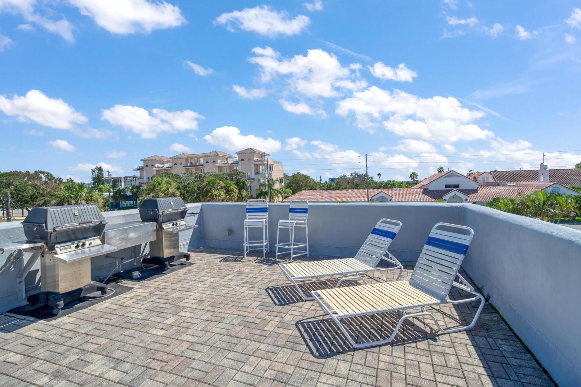 Camelot Beach Suites Clearwater Beach Esterno foto