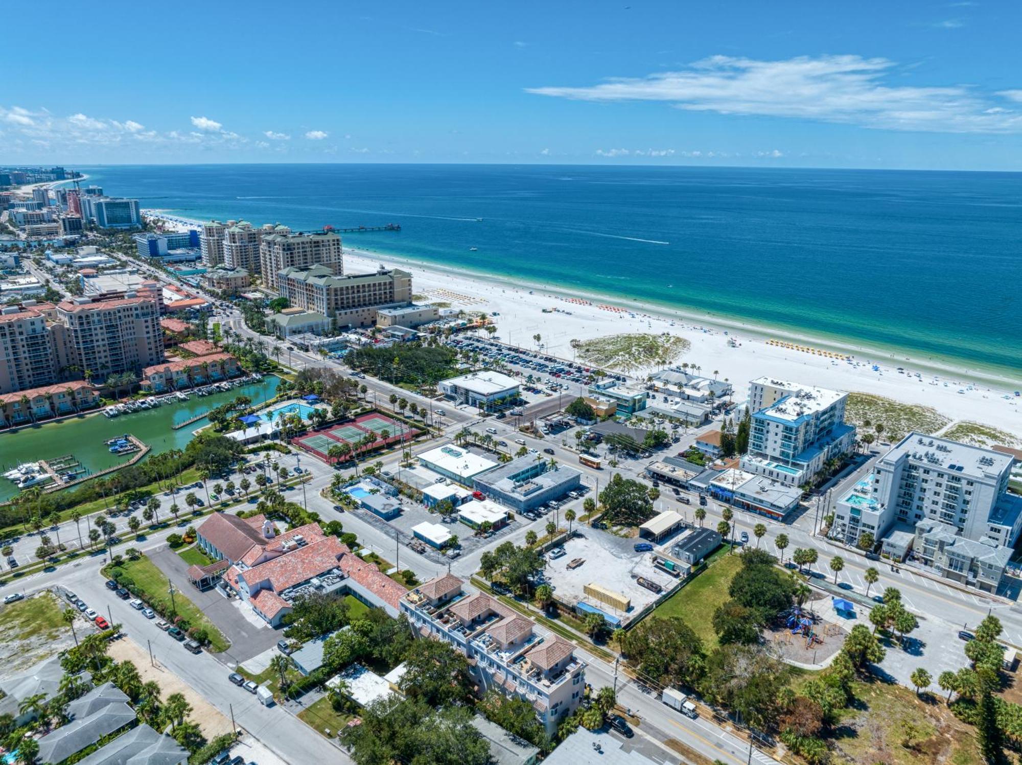 Camelot Beach Suites Clearwater Beach Esterno foto