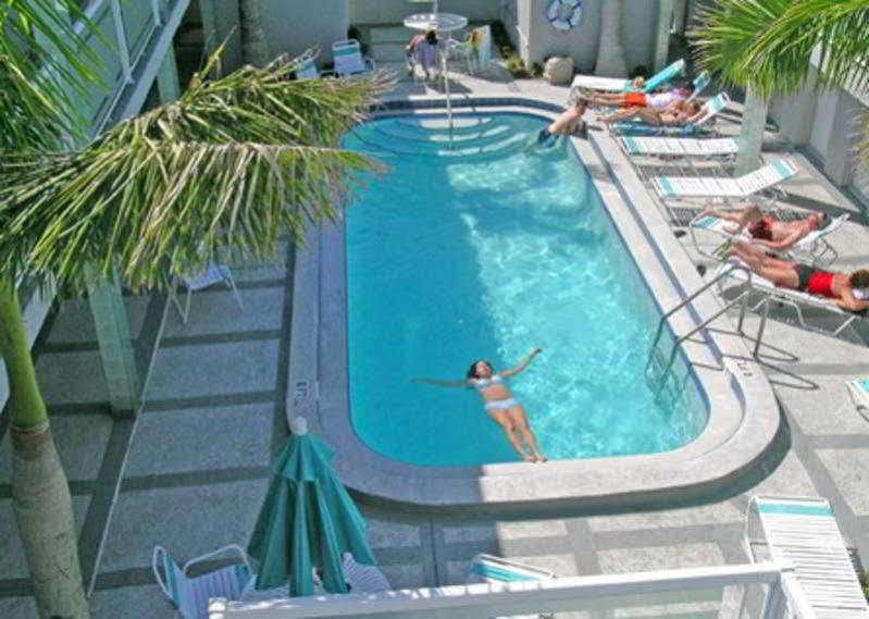 Camelot Beach Suites Clearwater Beach Esterno foto